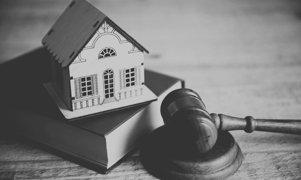What Happens to a Jointly Owned Home in Foreclosure After Separation